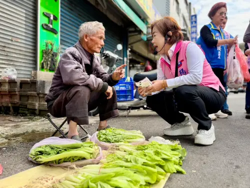 ▲楊瓊瓔對仍為生活拚搏的老人家，有一份深深的不捨。（圖／楊瓊瓔提供，2026.02.19）