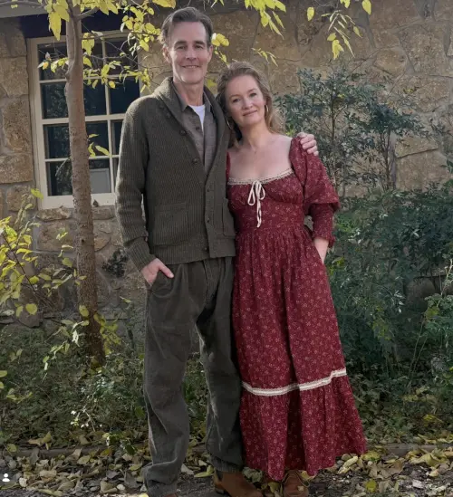 ▲詹姆士范德比克（左）的妻子金柏莉（右）在社群網站最後發布的合照，看得出來罹癌的他身形已經明顯削瘦。（圖／摘自 IG@vanderkimberly）