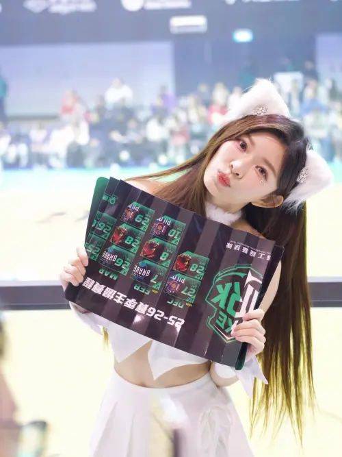 ▲啦啦隊女神林穎樂被粉絲情緒勒索，要求轉發限動照片，否則揚言退追讓她不堪其擾（圖／記者張一笙攝）