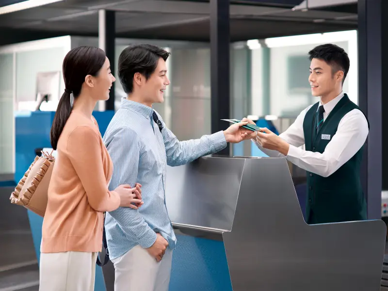 ▲長榮航空即日起至3月1日止啟動年度地勤人員招募，開出25項職務，約百名職缺，有意報考者可透過長榮航空網站完成線上報名。（圖／長榮航空提供）