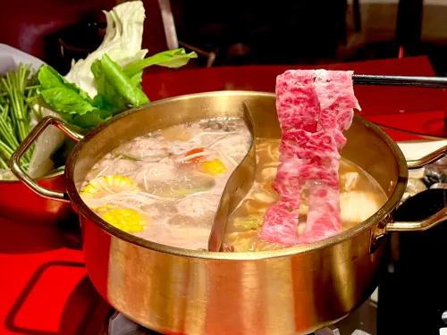 ▲民生輝轉型！主打「連湯都能喝」的台式溫柔麻辣。（圖／記者蕭涵云攝）