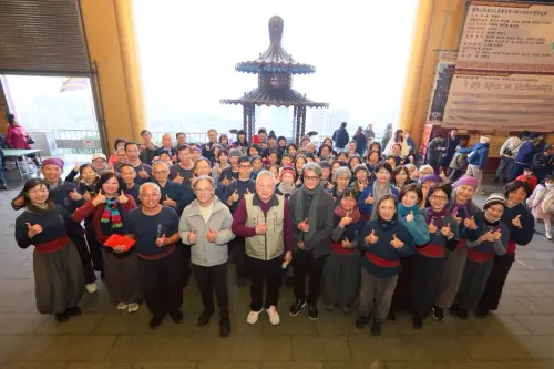 ▲「孝心啟慧、文昌同行」元旦特別活動匯聚了曾福灶主委、林宇岳執行長、Dr. Fabrizio Pregadio 、謝世維教授、蕭進銘教授、吳素真教授、官貴中總教練、周鴻騰副教授、朱宥任老師等國內外頂尖宗教與教育學者的深度觀察與讚賞（圖／紫皇天乙真慶宮提供）