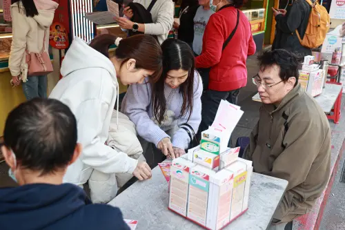 ▲《NOWNEWS今日新聞》將在本文即時更新4月7日（週二）大樂透開獎號碼、今彩539、3星彩、4星彩最新開獎號碼。（圖／記者葉政勳攝）