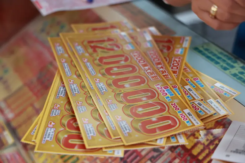 ▲刮刮樂過年試手氣戰績如何呢？春節連假已經過了一半，過去幾天各種刮刮樂大獎、大樂透大紅包都有不少民眾中獎。（圖／記者葉政勳攝）