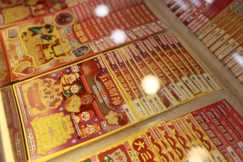 水災毀家園！花蓮男「金蝶指路」刮中百萬　淚喊：老天送來救命錢
