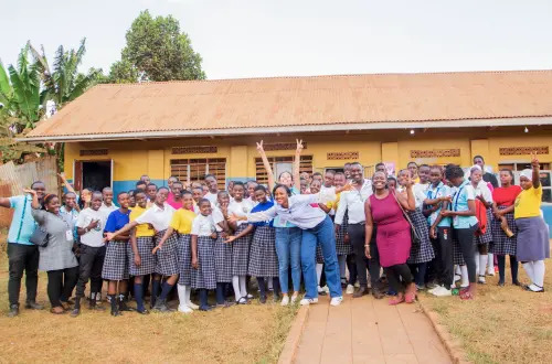 ▲2026年1月，尤希谷致力於替村落一間中學建立裁縫培訓教室募款，目標是新台幣30萬（已募得9萬），強調課程以裁縫技能為核心，結合設計、引導學生需求、思考問題到決絕問題的能力。（圖／尤希谷提供）