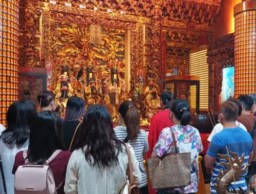 2026初二拜月老懶人包》拜拜流程、吉時、供品、禁忌、紅線怎麼求
