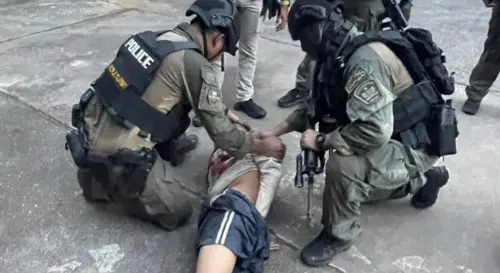 影／校長捨命救生！泰國校園驚傳槍響　17歲少年犯案震驚全國
