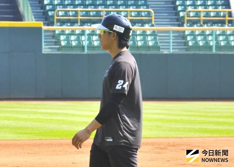 ▲「台灣隊長」陳傑憲今日在經典賽中華隊熱身賽扛先發第3棒。（圖／記者陳柏翰攝 , 2026.2.13）