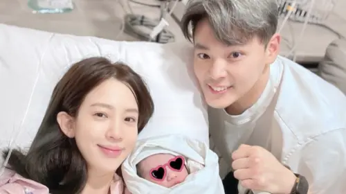 恭喜！37歲愛雅誕下兒子「跳跳」　痛哭揭生產過程：我也是媽媽了
