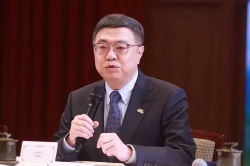 簽署ART！第一時間接到鄭麗君電話　卓榮泰愣了3秒：太感動了
