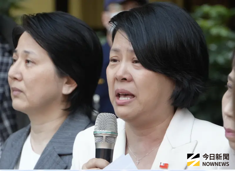 ▲民眾黨立委李貞秀哽咽批賴政府欺負中配。（圖／記者呂炯昌攝，2026.02.13）