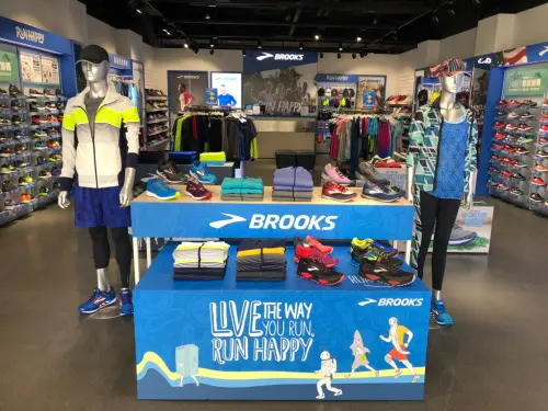 ▲Brooks以專業緩震與穩定功能著名，推出各種高科技跑鞋，讓不同程度的跑者都可以穿得舒適。（圖／Brooks Running臉書）