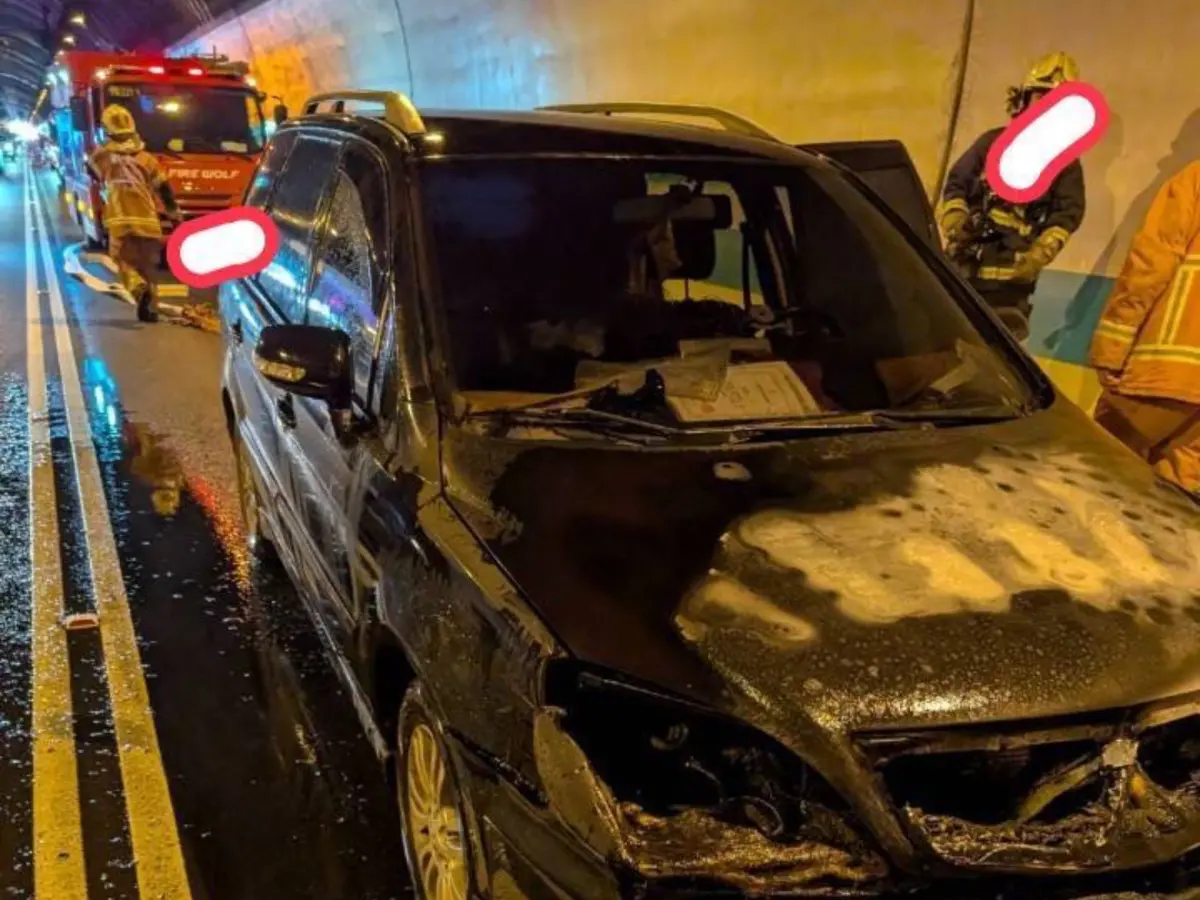 ▲今（13日）下午2時許於國道3號27.5公里處新店隧道內傳出火燒車意外。（圖／翻攝畫面）