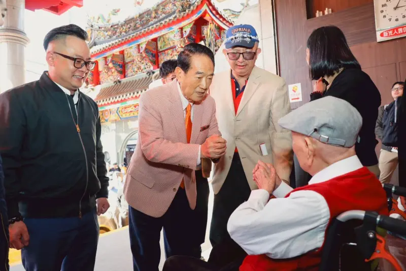    ▲親民黨主席宋楚瑜祝老友「童永」慶百歲。（圖／讀者提供）  