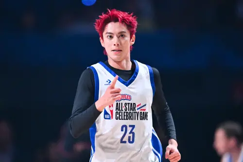 ▲中國男星王鶴棣連續第三年參與NBA名人賽，本場不僅獲得先發機會，更全場攻下10分，繼2024年後生涯第二度得分上雙，展現積極切入與進攻企圖心，也延續個人參賽三年全勝的「勝利福星」紀錄。（圖／路透／達志影像）