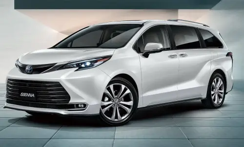 ▲美國車零關稅確定，外界推估 Toyota 神車 Sienna（圖）車價有可能一口氣大砍百萬。（圖／翻攝 Toyota 官網）