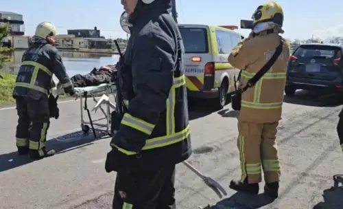 ▲宜蘭黎明路民宅14日發生一起包裹爆炸事件，內含火藥疑採機械式引爆，洪姓姊弟拆封瞬間受傷。（圖／翻攝畫面）