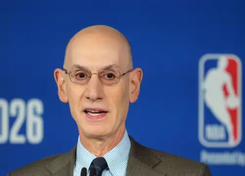 ▲NBA總裁席爾瓦（Adam Silver）近年持續調整全明星賽制，從隊長選秀、目標得分制到四隊錦標賽，聯盟不斷嘗試為這項季中盛事注入競爭元素。（圖／美聯社／達志影像）
