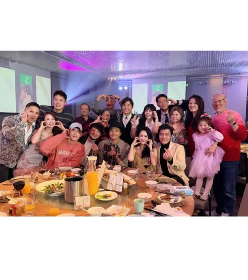 ▲孫協志的婚禮，吸引大批當年喬傑立藝人到場，也勾起不少粉絲們的回憶。（圖／翻攝自陳喬恩IG@iam_joechen）