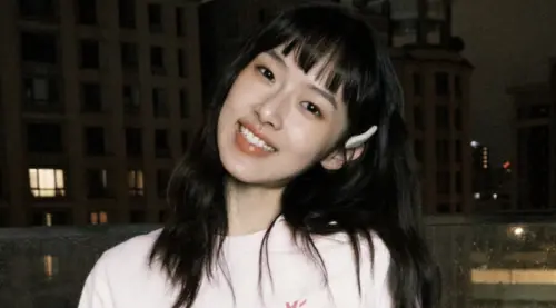 《陽光女子合唱團》何曼希是誰？殺死強暴犯　練習生變成5億新秀
