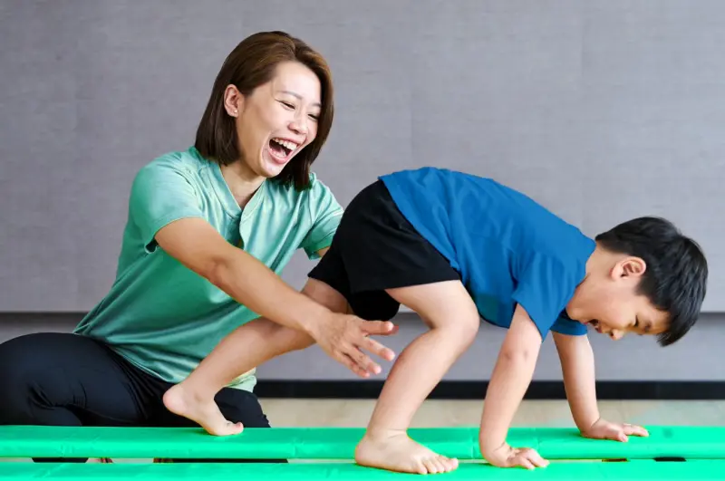 ▲期深耕幼兒體操教育的「小松鼠幼兒體操」，宣布正式導入AI體適能系統。（圖／小松鼠幼兒體操提供）