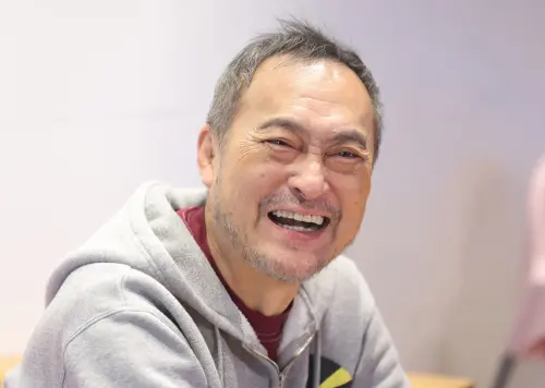 經典賽／日本隊有重量級嘉賓來探班！影星渡邊謙現身宮崎強化合宿
