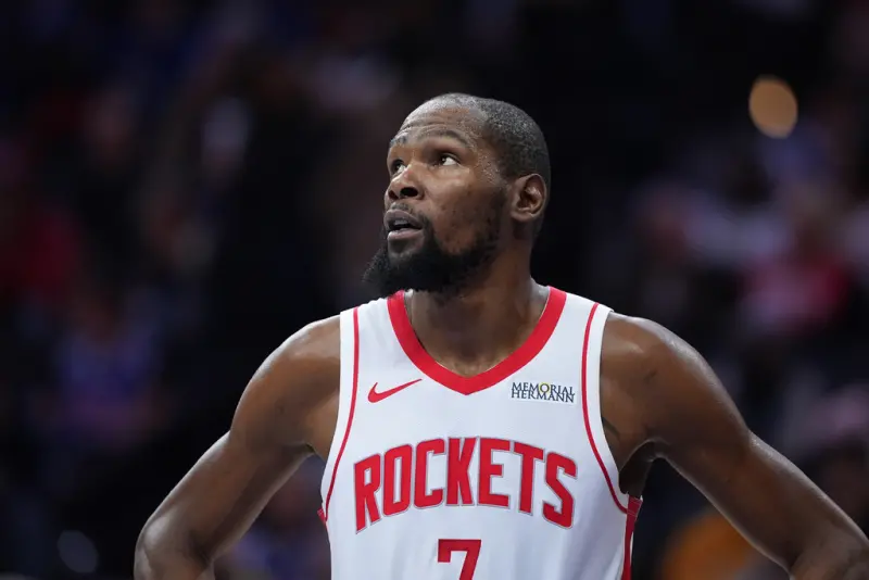 ▲休士頓火箭隊超級得分手「KD」杜蘭特（Kevin Durant）在休息室內的負面情緒已成為球隊隱憂。（圖／美聯社／達志影像）