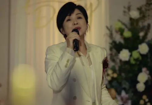 楊貴媚《雙囍》唱〈玫瑰人生〉！超強背景竟與鄧麗君、劉雪華有關
