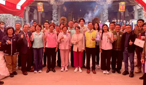 ▲王惠美大年初一就陪副總統蕭美琴到彰化南瑤宮走春。（圖／翻攝彰化市長林世賢臉書，2026.02.19）