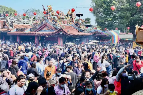 ▲南投紫南宮以借發財金、招財錢母聞名全台，是熱門求財與觀光景點，每年過年都會吸引大批信眾前來參拜。（圖／紫南宮臉書）