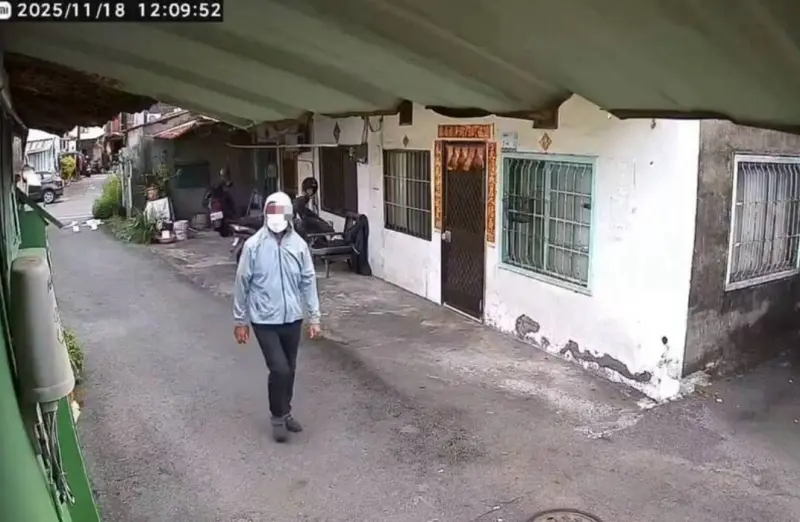 ▲陌生男子闖入屋內，謊稱說認識屋主想要借錢，目前警方透過監視影像，釐清男子身分。（圖／屏東警分局提供）