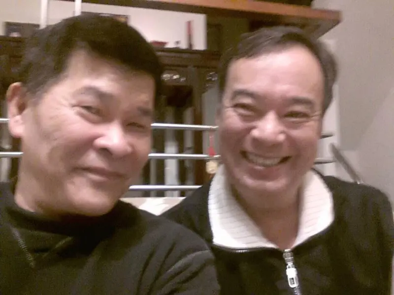 ▲資深音樂人詹緒純（右）驚傳過世，節目《超級夜總會》製作人李真苡、主持人澎恰恰（左）發文哀悼。（圖／澎恰恰臉書）