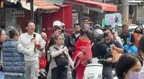 黃國昌扮母雞拉抬民眾黨選將　彰化跑透透第一站被嗆超過5次
