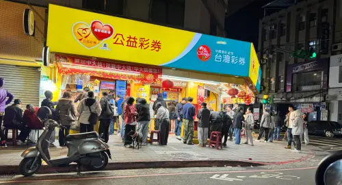 金曲歌王朱頭皮酸過年買彩券：貪財可悲　釣出台彩主持人打臉
