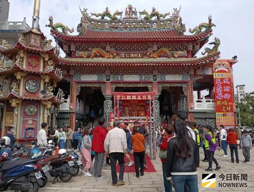 財神廟抽公籤　國運各行各業及股市解析
