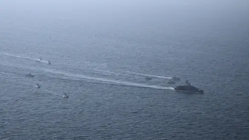 美軍雙航母夾擊！伊朗緊急備戰「修復飛彈基地、核設施」
