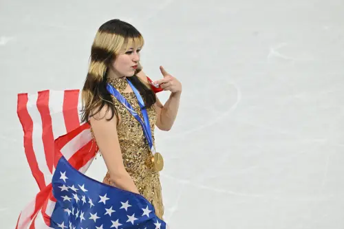 ▲劉美賢復出後表現亮眼，成功幫助美國花式滑冰隊在團體賽中奪得金牌。這枚金牌進一步推升了她在美國作為「勵志榜樣」的地位。（圖／美聯社／達志影像）
