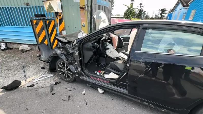 初五不平靜！女駕駛台東台11線自撞命危　目擊者：要去安太歲