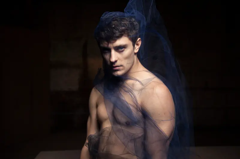 奧林斯基曾震撼巴黎奧運開幕式！邊跳霹靂舞邊唱歌　3月來台開唱