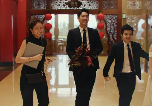 ▲9m88（左）與蔡凡熙（中）於《雙囍》擔任配角，演出戲份亮眼。（圖／水花電影提供）