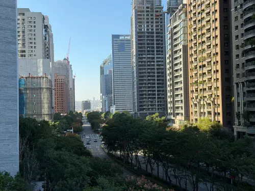 2025 中台灣十大推案建商出爐 房市寒冬仍見韌性
