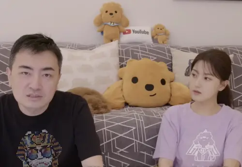 ▲老高（左）與小茉（右）已否認被追討約合新台幣18億的稅金罰款。（圖／摘自YouTube@老高與小茉 Mr & Mrs Gao）