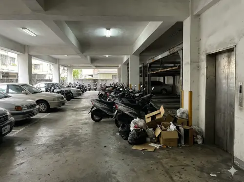 買新加坡式大樓後悔！低管費招爛鄰居、車位遭佔　苦主：5年必賣
