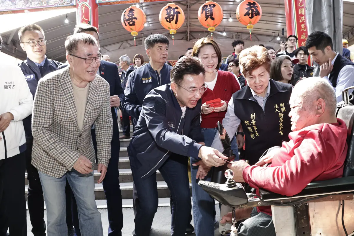 ▲江啟臣今到新北市與李四川合體拜廟。（圖／吳翊緁攝，2026.02.22）