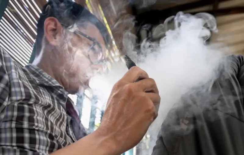 電子煙暗藏毒品危機　印尼禁毒局驗出合成大麻素籲全面禁售