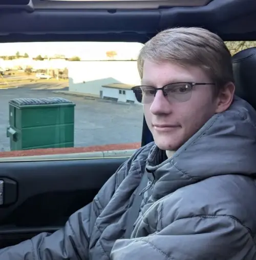 ▲來自北卡羅來納州的21歲男子馬丁，持槍闖入海湖莊園後遭到特勤人員擊斃。（圖／翻攝自臉書）