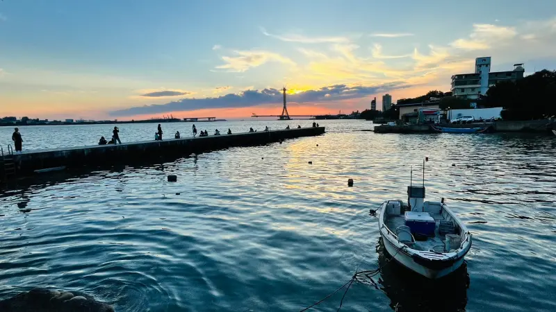 ▲新工北歡迎親子族群與藝術愛好者，透過畫筆與鏡頭描繪淡江大橋在城市景觀中的多元樣貌。（圖／主辦單位提供）