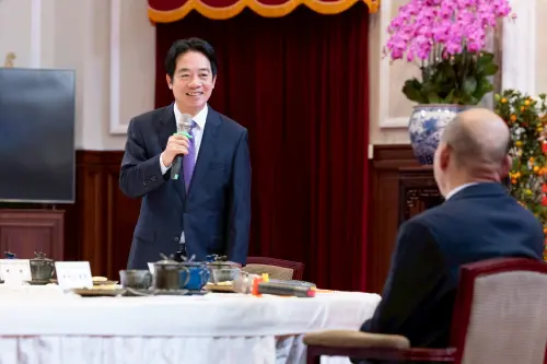 茶敘氣氛輕鬆！韓國瑜稱「不要化骨綿掌」　賴清德妙回九陽真經
