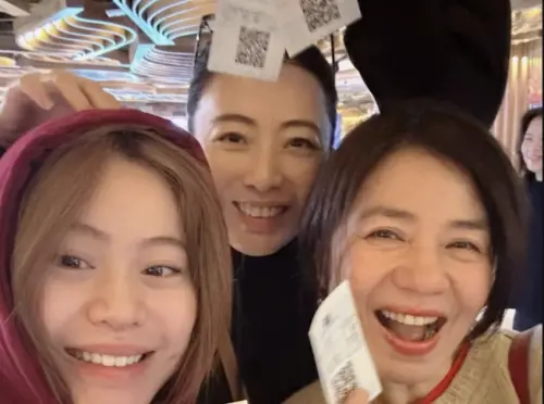 66歲鍾楚紅零濾鏡面貌鄉民嚇到！被稱撞臉成龍　富婆好友沒修圖
